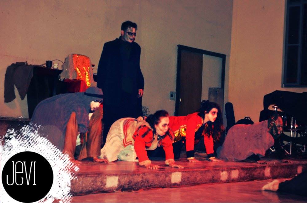 12045753_863432140430812_6932273716735208464_o